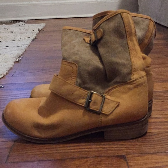 Anthro IVero Gommo Italian leather&canvas booties - Picture 2 of 2